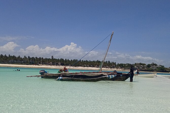 The Rock Restaurant & Blue Lagoon Half Day Tour in Zanzibar - Weather and sea conditions
