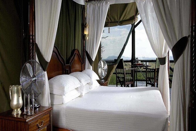 The Top Rated 6-Day Serengeti Budget Camping Safari in Tanzania - Four parks, one fast-moving safari