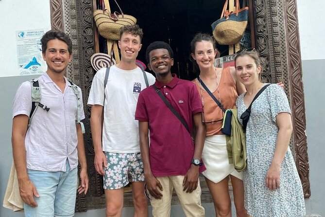 Welcome Zanzibar : A Journey through time for the Old Town - Why Stone Town works best as a walking tour