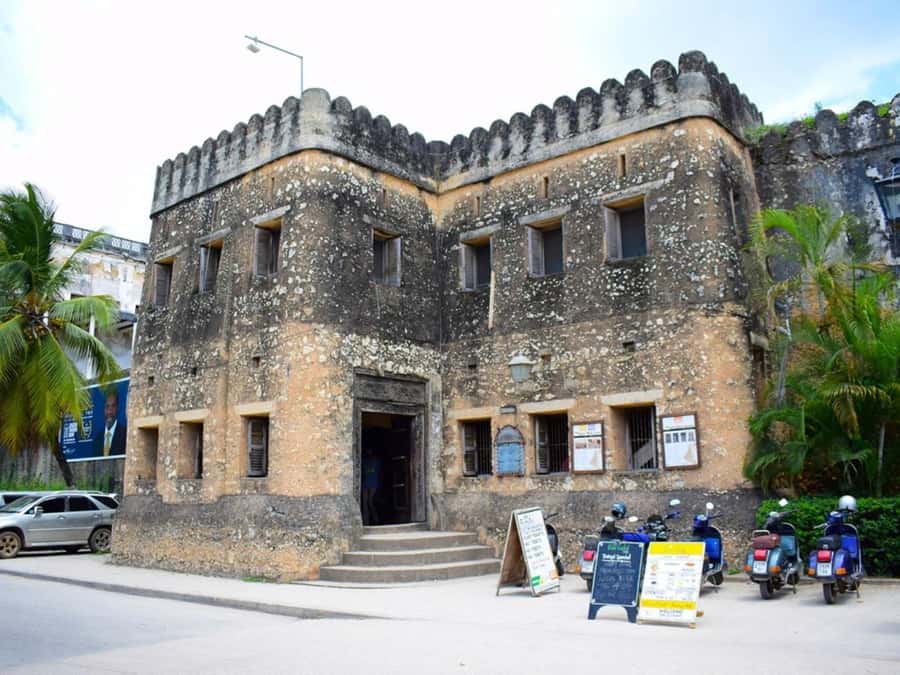 Zanziba: Private Nakupenda Sandbank, Stone Town+Lunch+Pickup - Returning to Stone Town’s old lanes