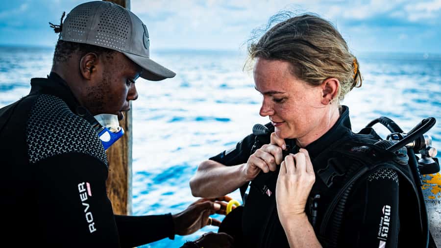 Zanzibar: 1 Day Blue Trip with 2 Stunning Scuba Dives - From Matemwe to the open Indian Ocean