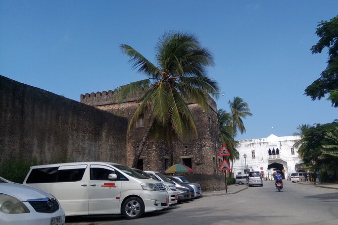 Zanzibar Airport Private Transfer to/from Hotel - The $20 price and what it really covers