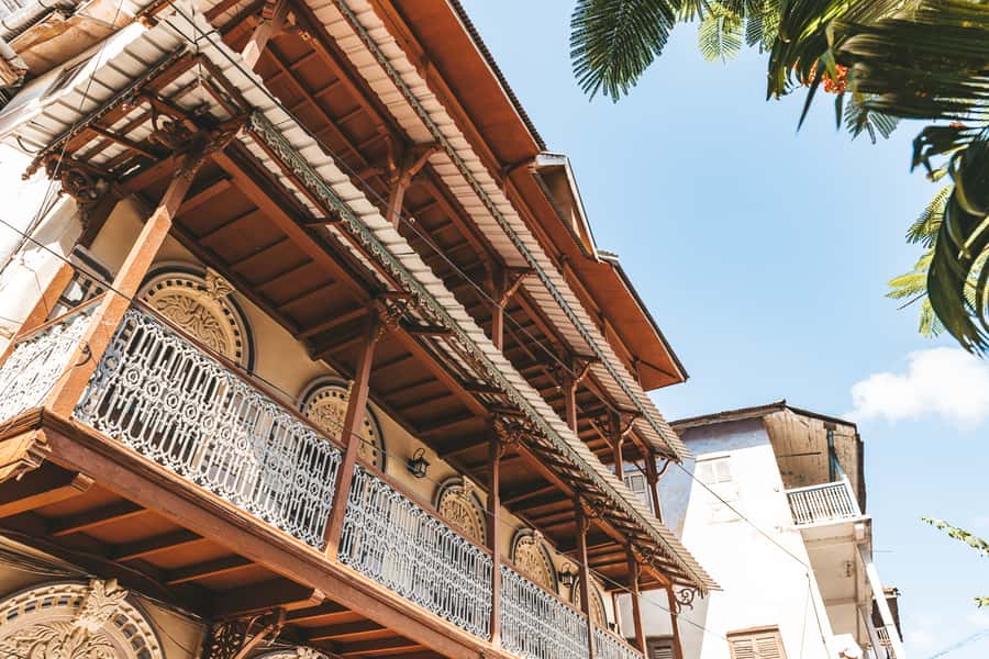 Zanzibar City: Guided Tour of the Stone Town District - The Old Dispensary and Stone Town’s layered buildings