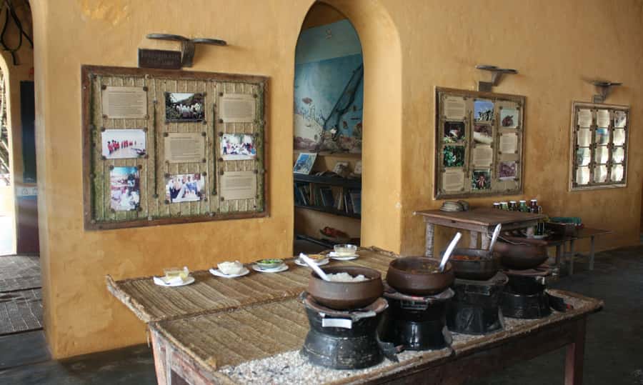 Zanzibar: Full-Day Protected Chumbe Island Tour w. Lunch - The boat crossing and first look at Chumbe