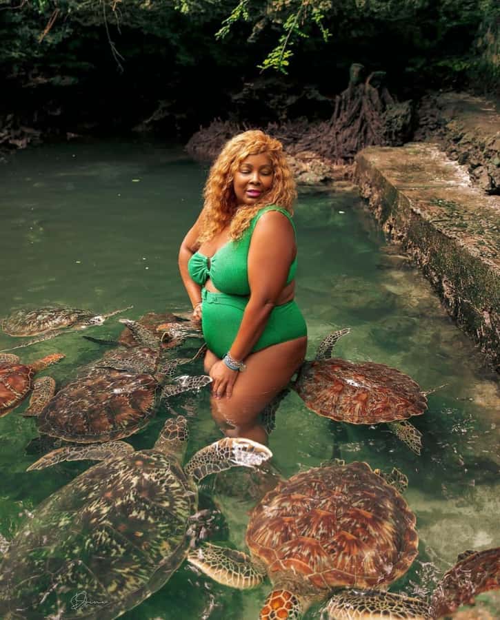 Zanzibar: Horseback Riding and Turtle Swimming Tour - Swimming with the horse in shallow water
