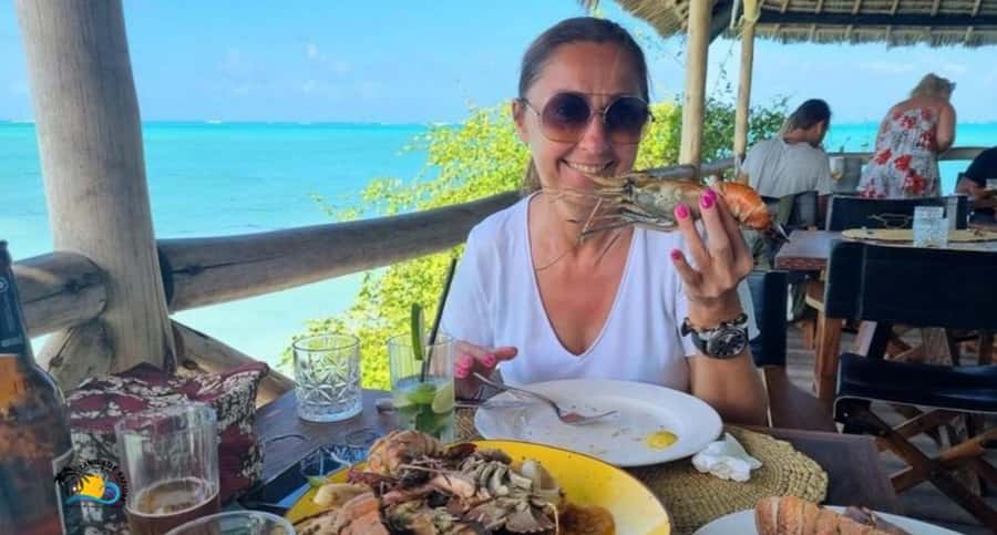 Zanzibar: Jozani Forest, Salaam Cave & The Rock Restaurant - Should you book it?