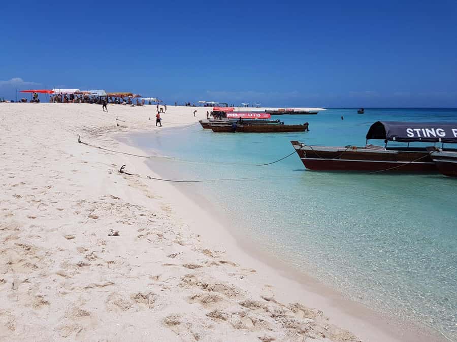 Zanzibar: Nakupenda Sandbank and Prison Island Tour & Lunch - From Stone Town to the open sea