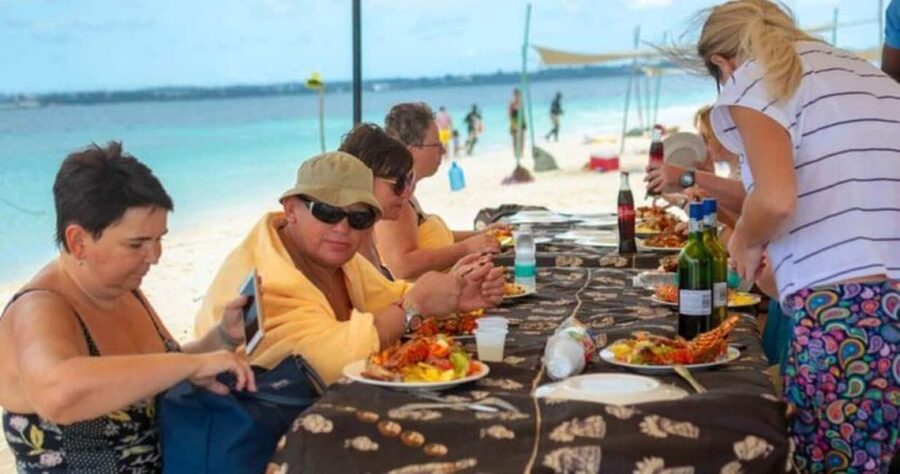Zanzibar: Nakupenda Sandbank with Seafood BBQ & Fruits - The white sand and open Indian Ocean
