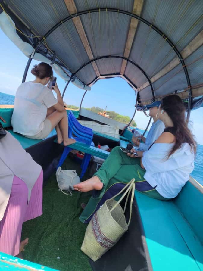 Zanzibar: Prison Island & Nakupenda Boat Tour with BBQ Lunch - Snorkeling depends on the day