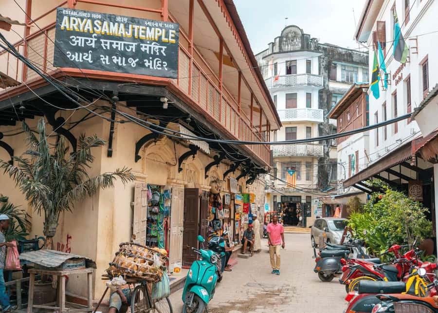 Zanzibar Prison Island , Stown Town & Nakupenda (Sandbank) - Stone Town: a short walk through Zanzibar’s old quarter