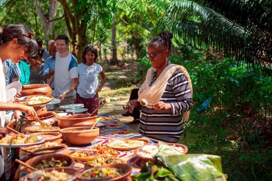 Zanzibar: Spice Farm, Stone Town & Prison Island with Lunch - Stone Town: two hours in Zanzibar’s old center