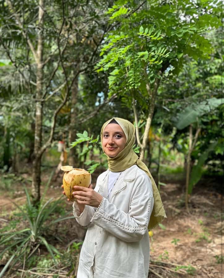 Zanzibar Spice Tour &Cooking Class with Lunch Pickup Include - Guides, Languages, and the Local Touch