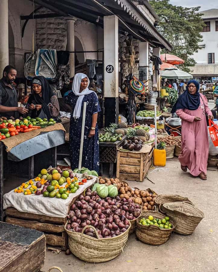 Zanzibar: Stone Town and Prison Island Private with Lunch - Darajani Market and a local lunch