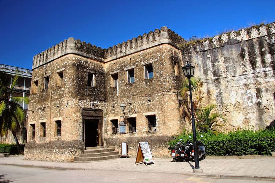 Zanzibar: Stone Town City Tour and Spice Farm with Lunch - Walking through Stone Town’s layered past