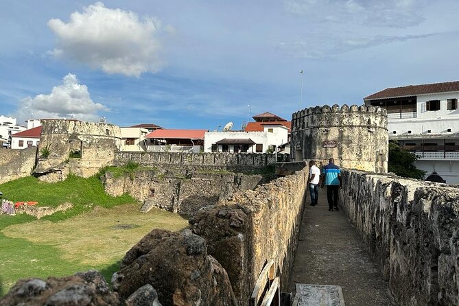 Zanzibar Stone Town Highlight walking tour - Starting with pickup and meeting arrangements