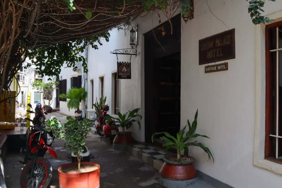Zanzibar: Stone Town Walking Tour with Guide - Key points at a glance