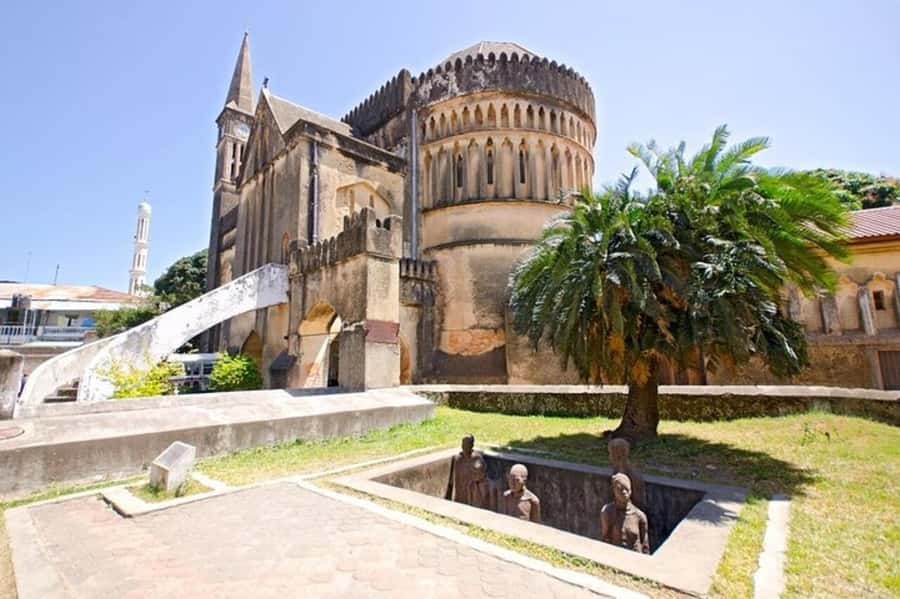 Zanzibar: Stone Town Walking Tour with Guide - Why Stone Town works best with a guide