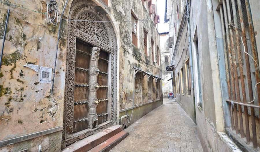 Zanzibar: Stone Town Walking Tour With Hotel Pickup - House of Wonders and the Old Fort